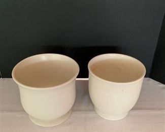 Set of two planters