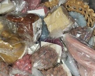 Holiday country candles