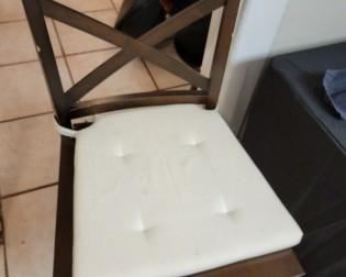 3 bar stools $25 each