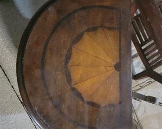 Top of  entry/end table