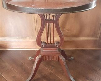 Mersman 1940's 6651 mahogany oval "Lyre" side table