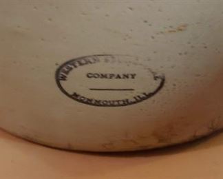 Antique Western Stoneware 6 Gallon Crock with handles