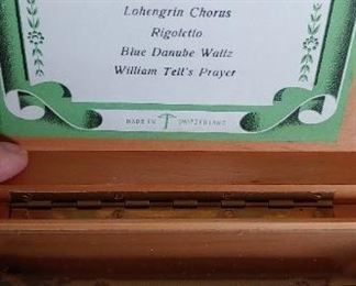 Thorens 4 song music box