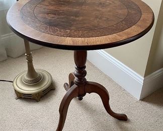 French pedestal table with inlays, three spade feet.