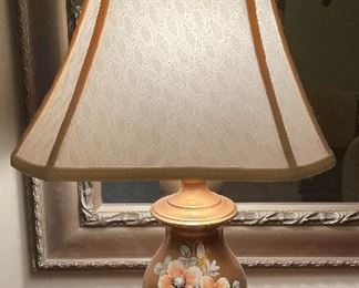 Sweet gilded glass table lamp w/new shade.