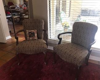 Pair of arm chairs 