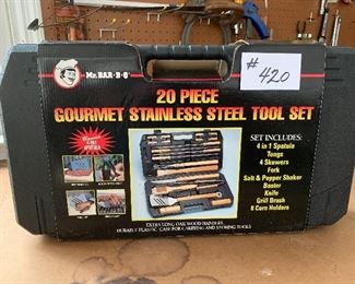 420A- grill set. $20