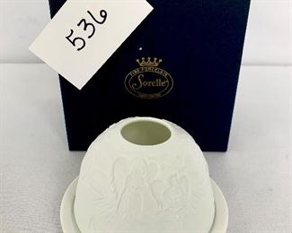 Sorelle fine porcelain candle holder. 3” t 
$20 