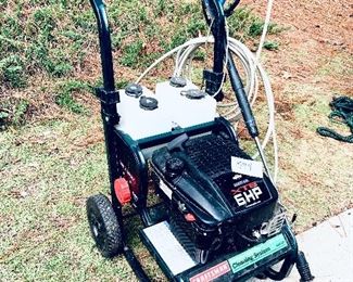 Quantum XTE 6 Hp pressure washer. 
Has compression but not running yet. 
$45