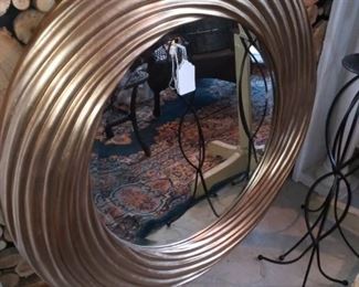 Multiple Mirrors available