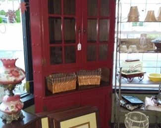 Barn Red Corner Curio