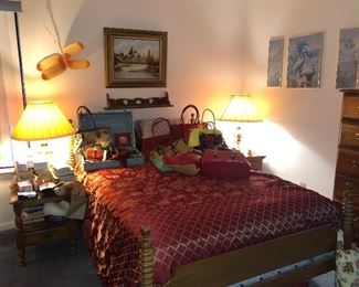 Purses, Bedset & books