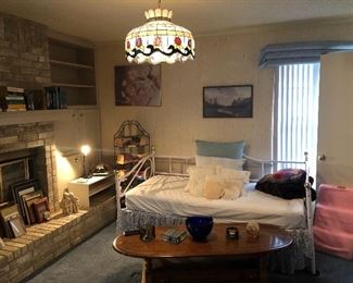 Daybed & coffee table