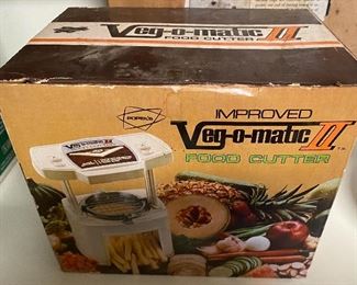 Vintage Veg-o-matic II Food Cutter