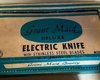 Vintage Grant Maid Electric Knife in Box