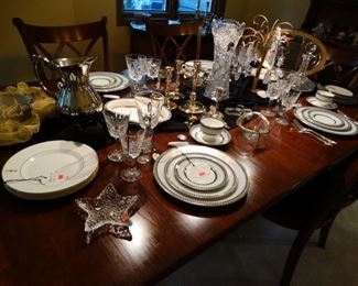 Lexington Dining Table with 6 Chairs 