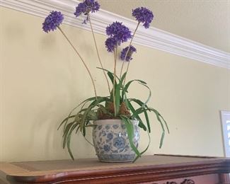 lot 48- flower decor $10 