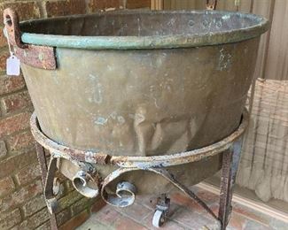 Sugar can pot in custom base