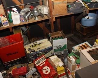 Model Train items mostly HO gauge some Lionel