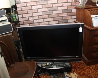 Sony - KDL-V40XBR1 Flat Screen TV