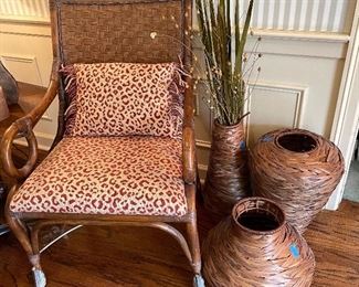 Not sure how this chair make s a pink-ish cheetah print look chic, but it does.  Sort of like Hemingway meets Carole Baskin.