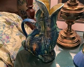 This duck pitcher is by far the cutest thing ever.  Unfortunately at one point his beak was broken and glued back on but so what?  I’m sure you’ve had to glue a few pieces back on in your time.  