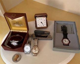 We don’t have any jewelry but we did find a few watches. And pockets knives.  None of the pocket knives are Swiss army - but one of the watches is.  The world turned upside down.