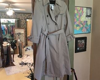 Just in time for our Dense fog warning we’ve got a collection of amazing London Fog coats!