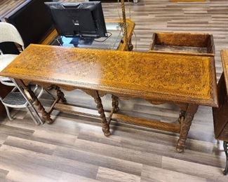 Ethan Allen "Royal Carter Oak Parquet Top Barley Twist Table" 