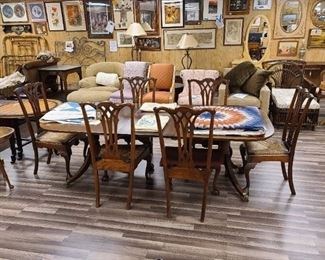 Duncan Phyfe Style Dining Table 