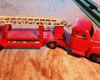 1 of 2 Vintage Buddy 'L' Metal Extension Ladder Trailer Fire Truck.