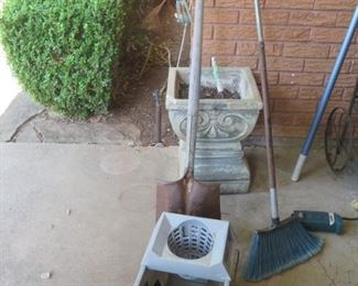 MAGNOLIA ON FERN 022