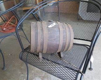 MAGNOLIA ON FERN 024