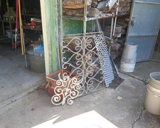 MAGNOLIA ON FERN 033