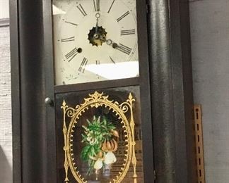 ANTIQUE WALL CLOCK