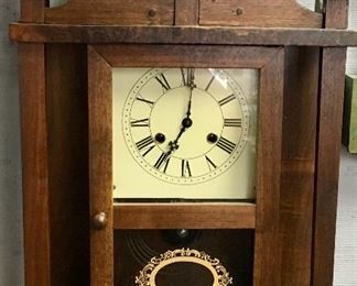ANTIQUE MANTLE/WALL CLOCK