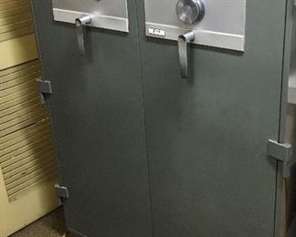 YORK TWO-DOOR SAFE (42"W x 26.5"D x60.5"H)