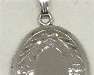 LOCKET PENDANT/NECKLACE