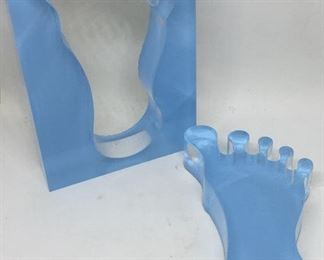 ENGRAVABLE ACRYLIC BABY BIRTH ANNOUNCEMENT FOOT