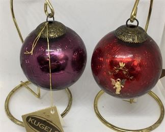 VINTAGE KUGELS ORNAMENTS