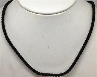 PENDANT NECKLACE/ROPE