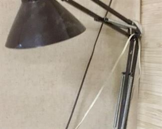 ADJUSTABLE WORK LAMP