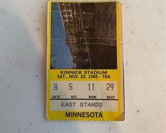 Minnesota vs Iowa Kinnick Stadium ticket stub from the Nov. 23rd, 1985 game