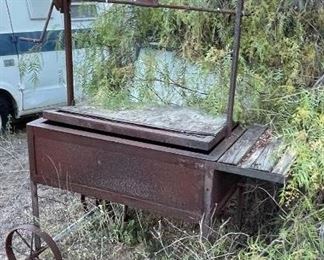 #600 • Vintage Grille