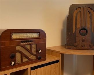 2 Antique Philco Radios 
