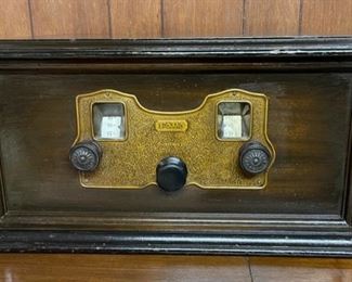 Vintage Fada Coffin Style Tube Radio marked Fada Radio 5469-H