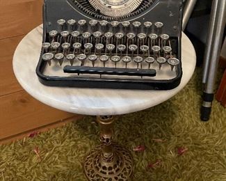Antique Typewriter 