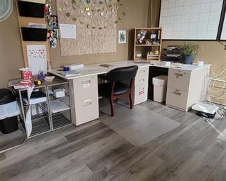 L-Shaped Metal Desk W/ Quartz Top