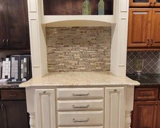 Creme White Island Display with Mantle Enclosure - Backsplash not Included - CONTENTS NOT INCLUDED
