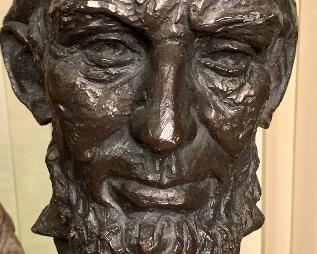 Abraham Lincoln Head Statue